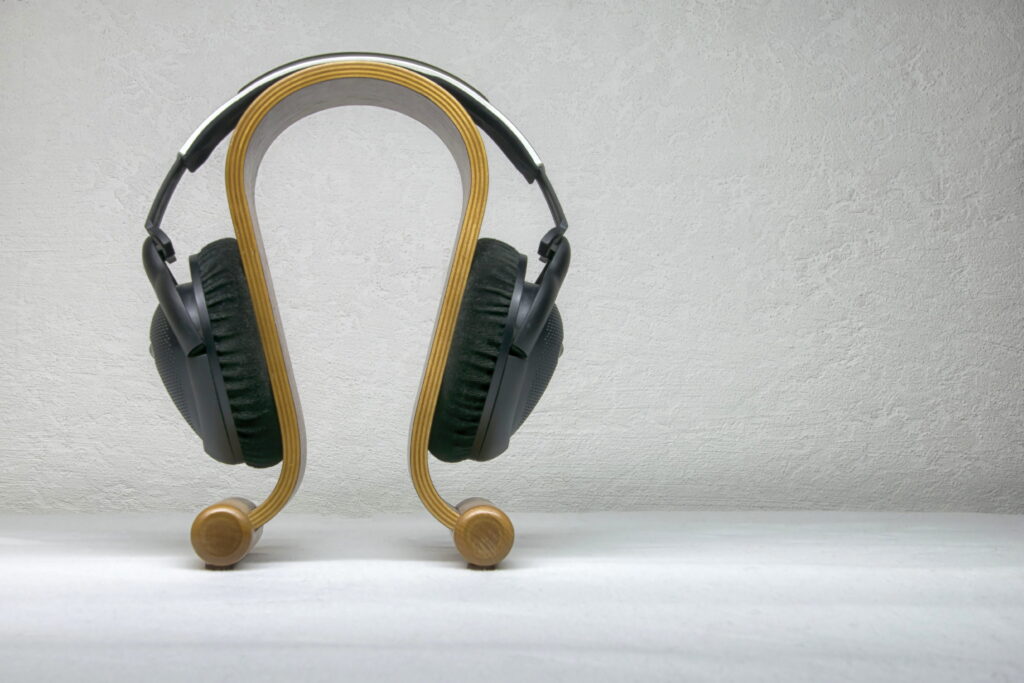 The ultimate guide to choosing the perfect  headphone stand